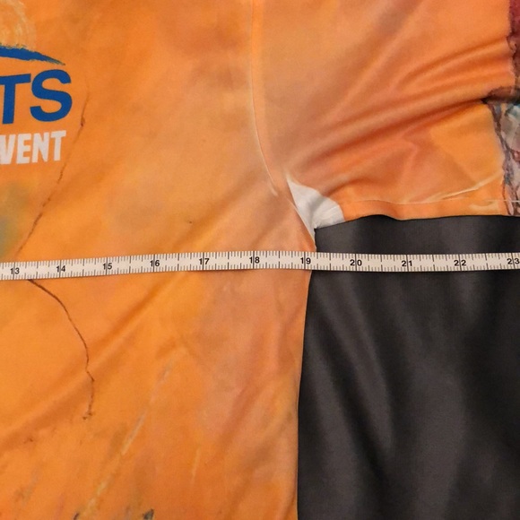 Tie dye shirt size Medium - Picture 6 of 9